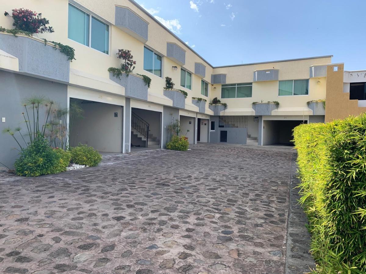 Motel Real Del Sur Moroleon Exterior foto